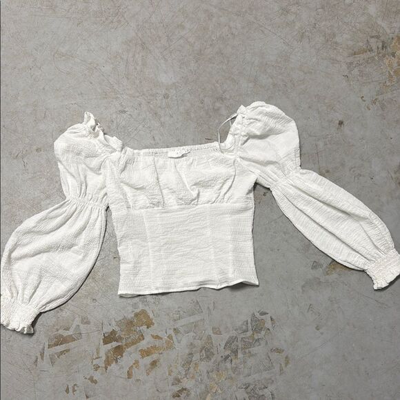 Elegant White Women's Top - ASTR Off Shoulder White Top - Crop Top Cuffed Sleeve - Picture 1 of 6